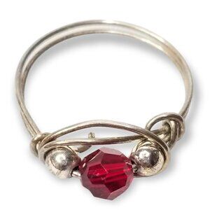 Metal Swirl Ring Red Bead Setting Size 10.5‎